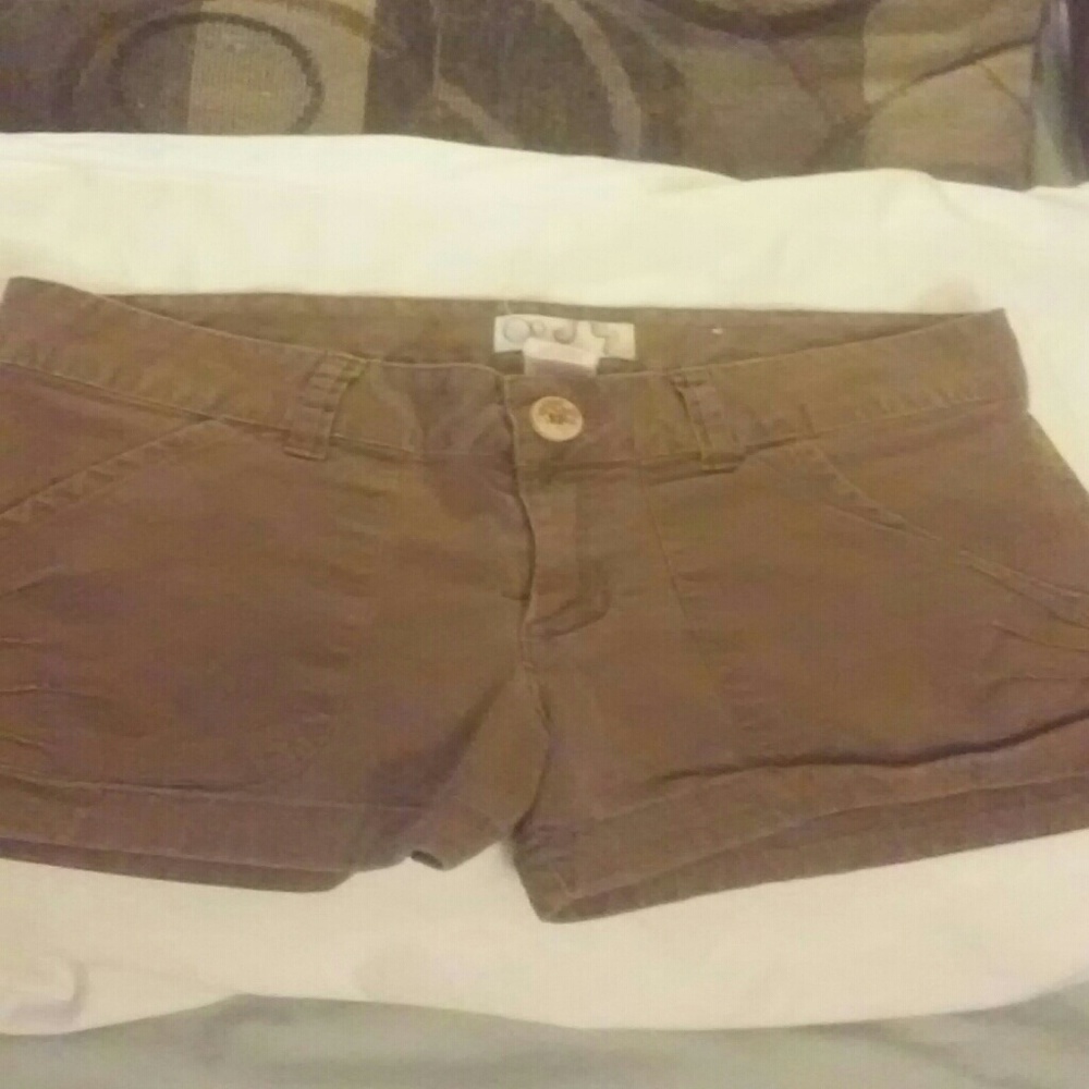 Comparable shorts looks good with a pair of heals